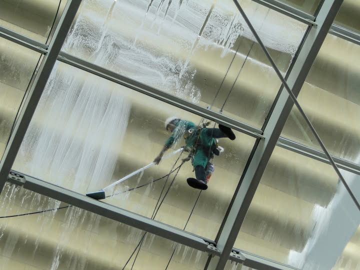 Leistungen Fenster- und Glasreinigung Regensburg – TSW Reinigung