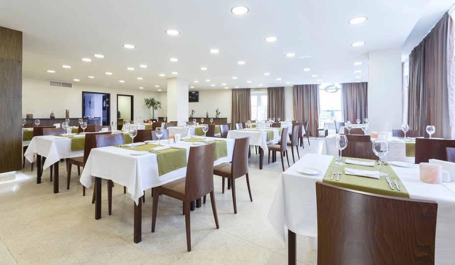 TSW Reinigung – Gastronomiereinigung für Restaurants, Cafés und Bars in Regensburg Restaurantreinigung und Café-Reinigung Regensburg – TSW Reinigung für Gastronomiebetriebe