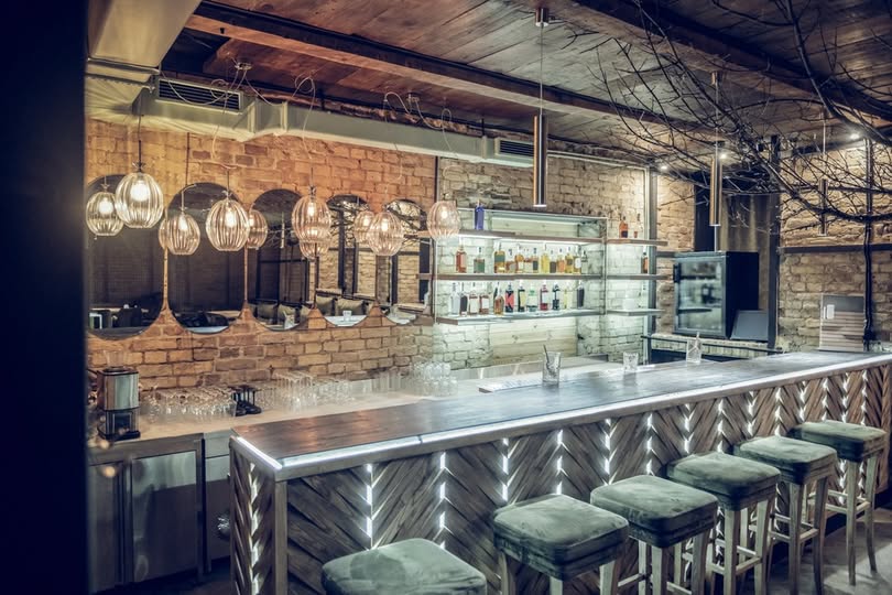 TSW Reinigung – Leistungsübersicht Gastronomiereinigung Regensburg Gastronomiereinigung Leistungen Regensburg – TSW Reinigung reinigt Küche und Gastraum