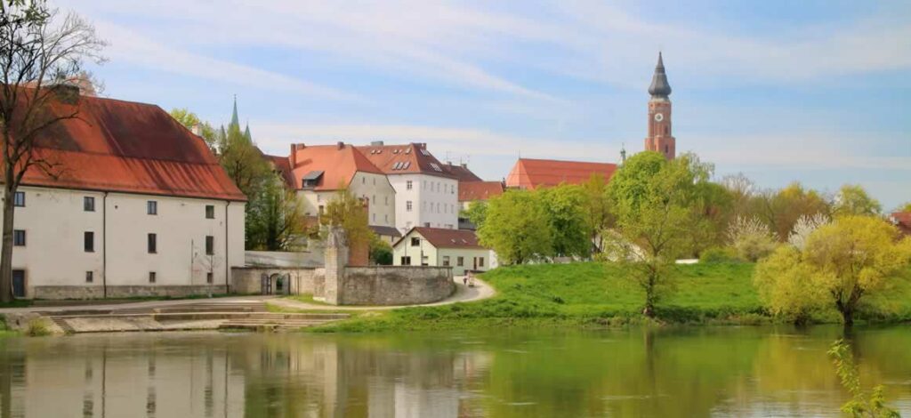 TSW Reinigung – Professionelle Gebäudereinigung in Straubing für Gewerbe und Gastronomie Gebäudereinigung Straubing – TSW Reinigung reinigt Büros, Restaurants und Gewerbeobjekte in Straubing professionell